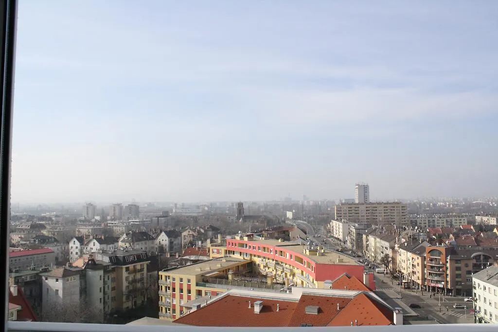 ***  Hotel Zuglo Budapest Hongrie