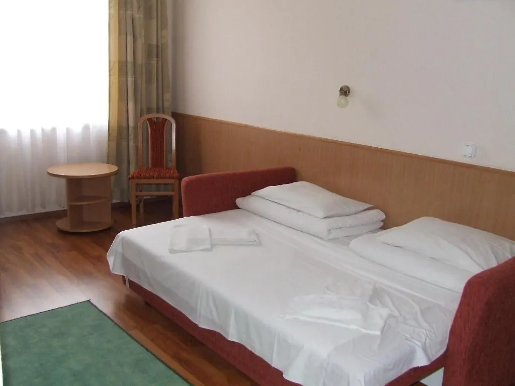 ***  Hotel Zuglo Budapest Hongrie
